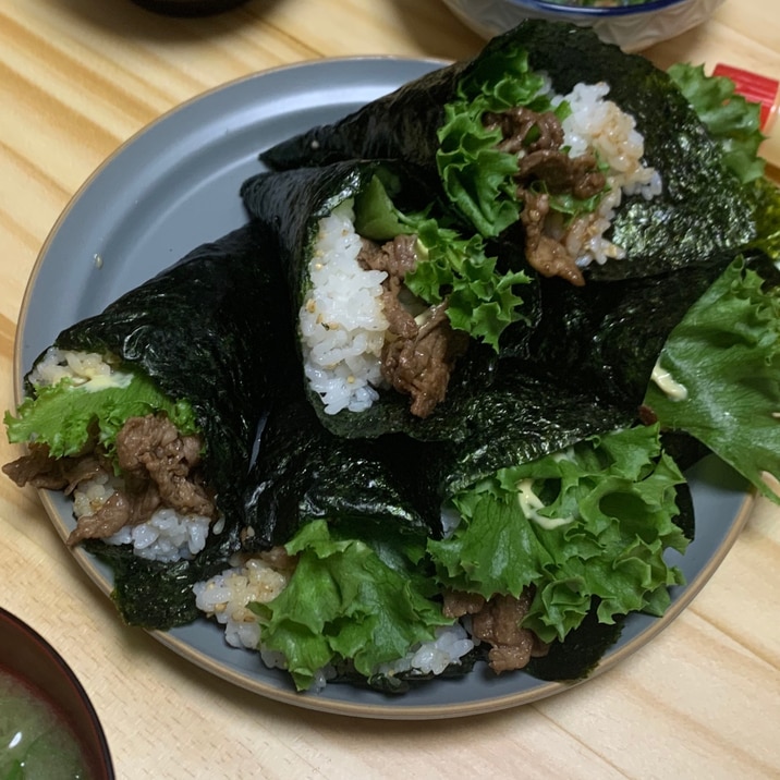 食べ応えあり!!お肉の手巻き
